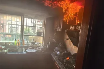 女子燉肉時(shí)出門領(lǐng)免費(fèi)雞蛋，回家時(shí)傻眼：煤氣灶、油煙機(jī)全被燒毀，損失超8000元